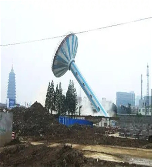 貴陽水塔爆破公司 倒錐殼水塔拆除 擎天一柱潤千家